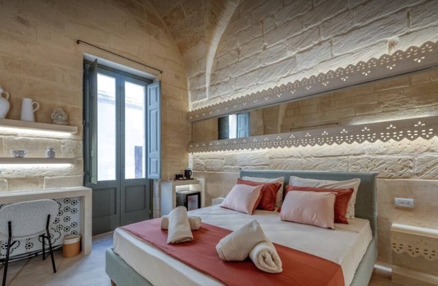 Finely renovated typical house with swimming pool sauna and spa in prestigious area