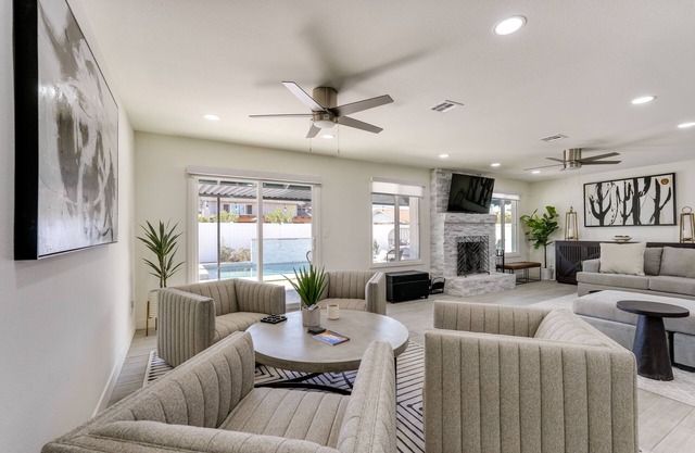 Fire Pit, Private Pool & Spa: Home in Scottsdale!