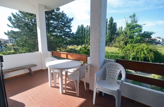 First floor villa with large garden a few meters from the sea