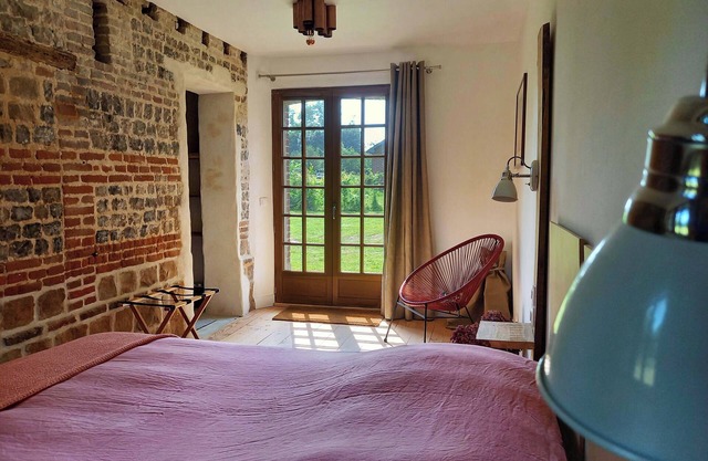 First floor room at "Maison Silleron" Breakfast included. 5*