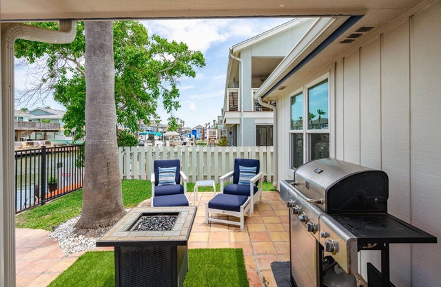 Flamingo House | Canal View, Private Dock