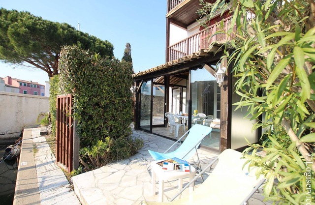 Flat 4 persons et 11 m mooring Port Grimaud
