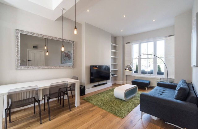 Flat in Westbourne Park/Maida Hill