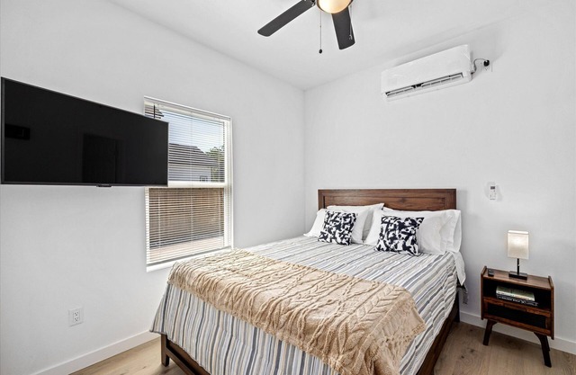 Flat Nr Heights + Downtown | Games WiFi TV | Pets