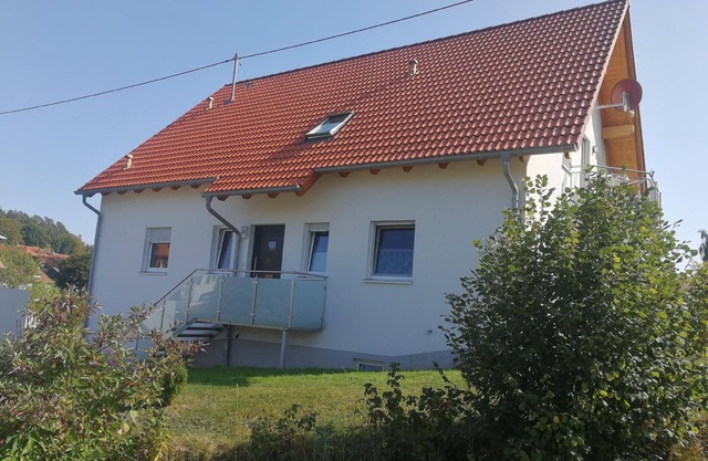 Flat with terrace, barbecue and garden