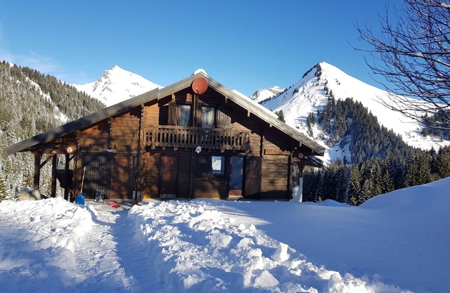 Flat within chalet with superb view - 10 people