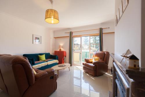 FLH Parede Family Flat with Balcony