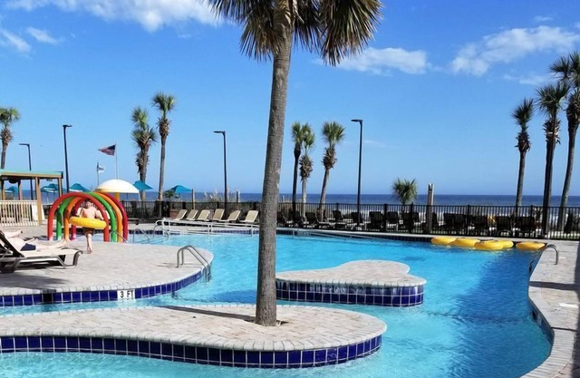 "Flip Flop Beachfront"~ Enjoy the Million Dollar View! Oceanfront Heaven