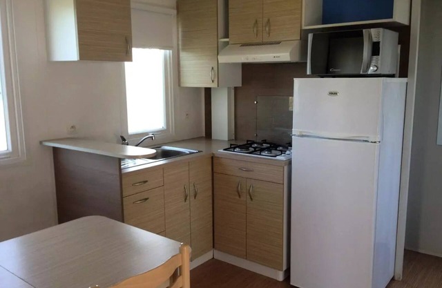 Flower Camping Le Pré des Sables * - Mobil-home Standard 33m2 3 bedrooms 6 people