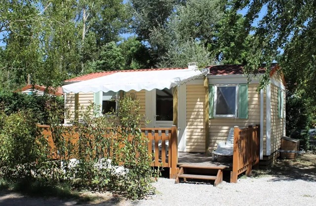 Flower Camping La Rivière * - Mobil-Home Standard 29m2 (2 bedrooms) + covered terrace 5 people