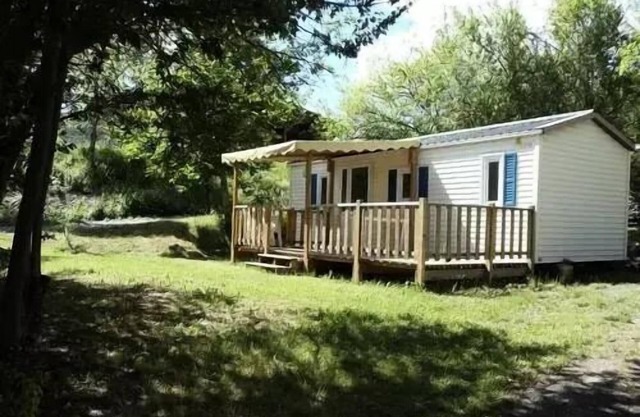 Flower Camping Le Clot du Jay * - Mobile home Evasion Standard 23m2 2 bedrooms + Terrace 4 people