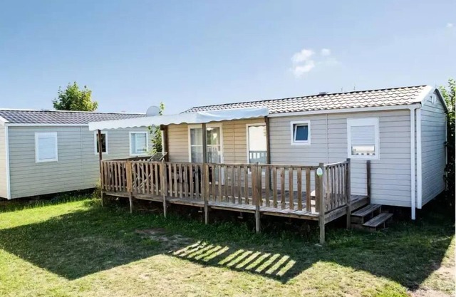 Flower Camping Loire et Châteaux * - Mobil-home Confort 4 Rooms 6 People