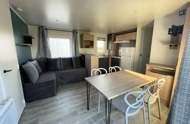 Flower Camping Loire et Châteaux * - Mobile Home Comfort 35M2 (3 bedrooms-6 people) + covered terrace for 6 people