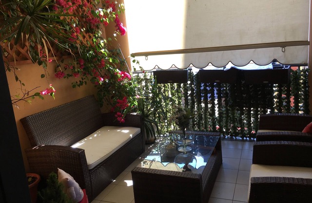 Flowers Apartment in Bari