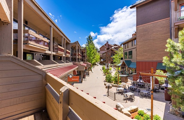 Flurry by AvantStay | Tahoe Donner Home w/Access to Northstar Resort Community