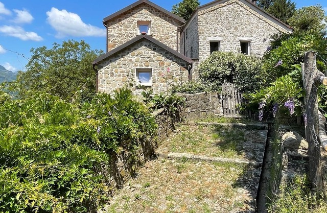 Fontana for Four - Liguria with a wild touch