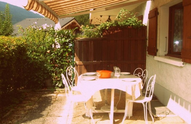 for hire 40 square meter flat for 5 persons in Verchaix-Morillon near SAMOENS