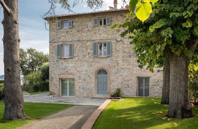 For those who want to relax surrounded by the magic of the Tuscan countryside