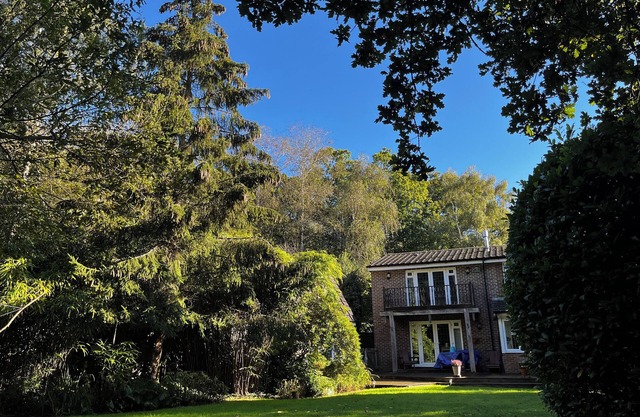 Forest House Arundel. Sleeps 12. Two nights minimum stay