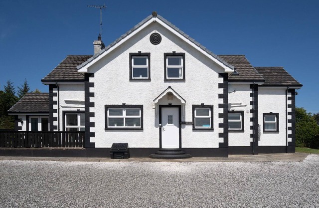 Forestside House - spacious house perfect for groups and families