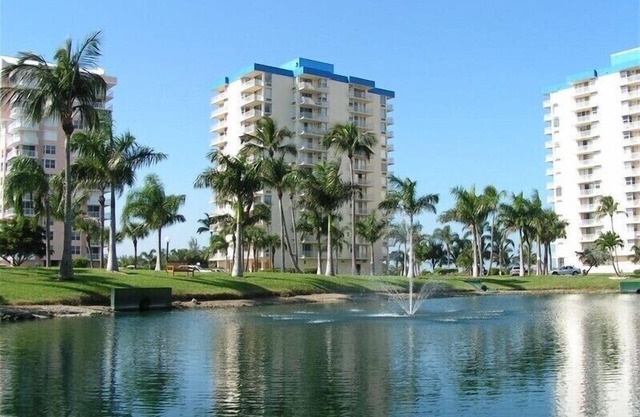 Fort Myers Beach Condo, Dog Friendly. nUnforgettable Moments Await On FMB!