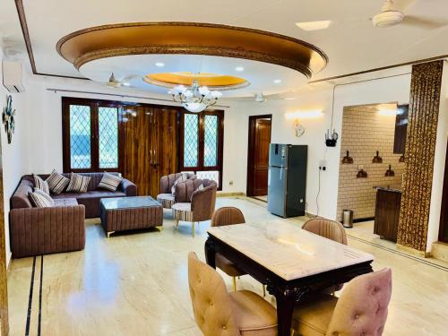 Fortune Home Service Apartment 1BHK, E-30 Saket