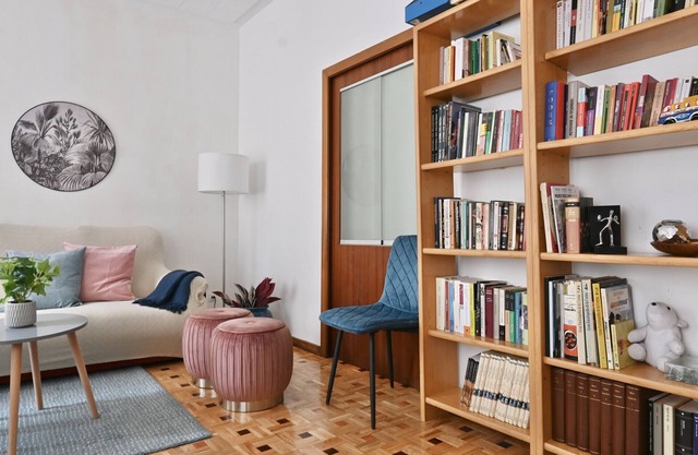 Four Bedroom Apartment in the Bohemian Neighborhood of Malasaña VLD13
