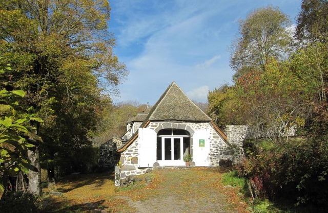 Gite Neuvéglise-sur-Truyère-Oradour, 2 bedrooms, 4 persons