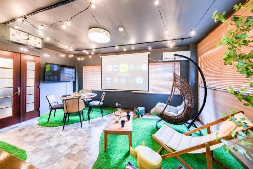 Free Car Parking 子供が喜ぶ空間で快適に お風呂2台 10台ベッド 寝室5つ