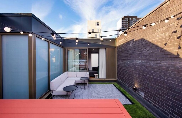Free Parking Luxury Townhouse by City SuperHost