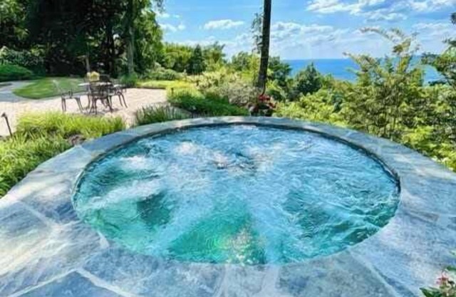 French Quarter Inn - Views - Spa tub Sleeps 27