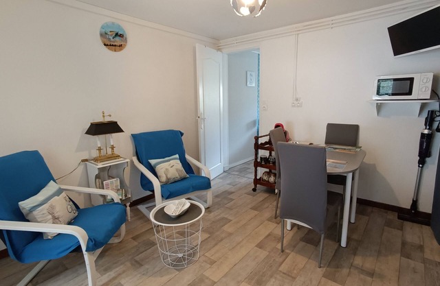 Fromentine, apartment Ground floor of a house on the edge of a forest for 2 people. - Wifi