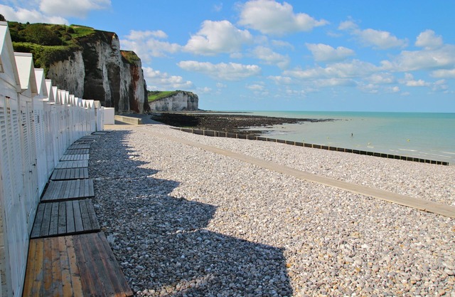 Front de mer 1, cosy studio with full sea view at Les Petites Dalles