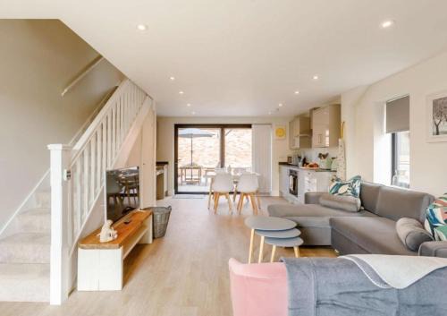 Fully Accessible-Disabled Adapted-Hot Tub-Pets