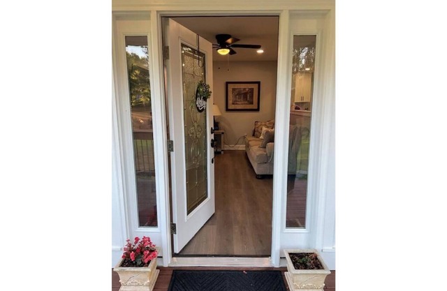 Fully Furnished Southern Country-Style Home for Rent 3 Bed/2 Bath