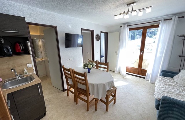 Functional apartment near slopes, ideal for 4-6 people