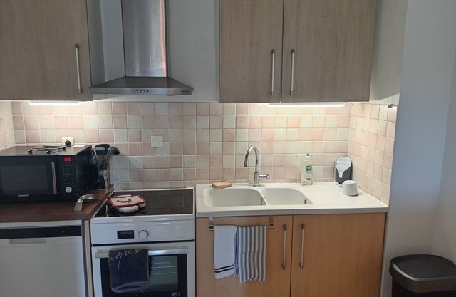 Furnished apartment in secure residence