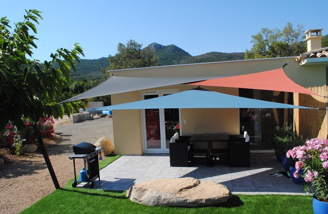 furnished studio in gated conditioning