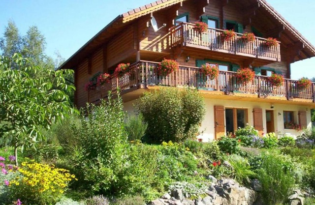 Gîte à Basse-sur-le-Rupt avec Terrasse et Vue Montagne - FR-1-589-62