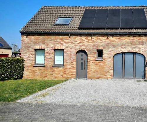 Gîte au 14 - au calme avec jardin , proche de Dinant