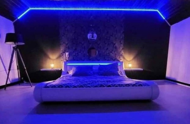 Gîte Avec Jacuzzi Privatif