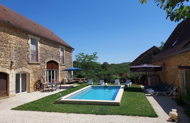 Gîte DE Charme Piscine Privee Chauffee Mons & Merveilles EN Dordogne A Archignac