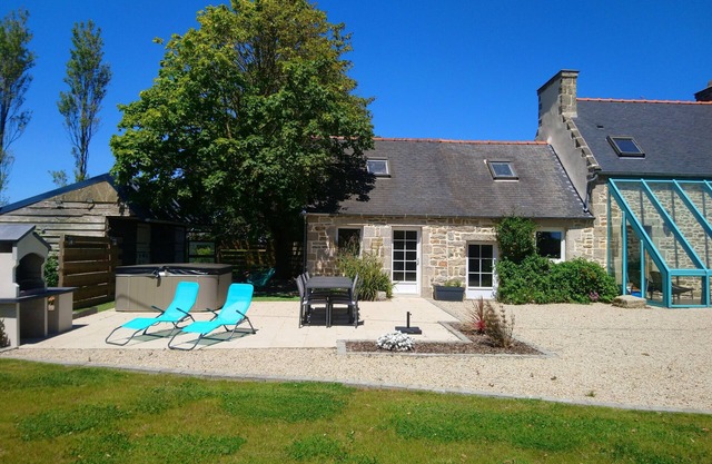 Gîte "entre terre et mer" 9 persons jacuzzi and sauna
