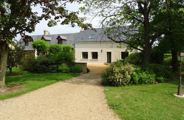 Gîte familial avec jardin et vélos, proche Le Mans - FR-1-410-146
