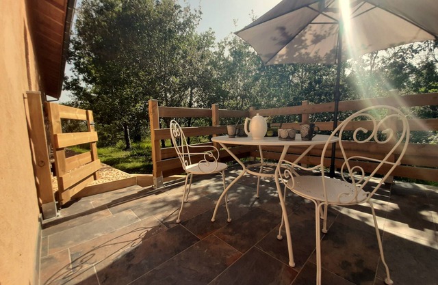 Gîte Forêt. Piscine, Terrasse à L'orée des Bois et Situation Idéale 🌿