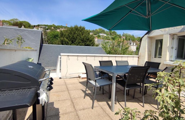 Gîte La p'tite terrasse Chinon centre Parking gratuit