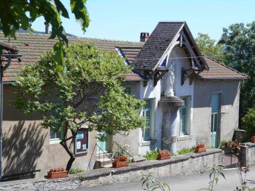 Gîte Le Saillant, 12-14 pers, animaux admis, Wi-Fi, parking - FR-1-489-343