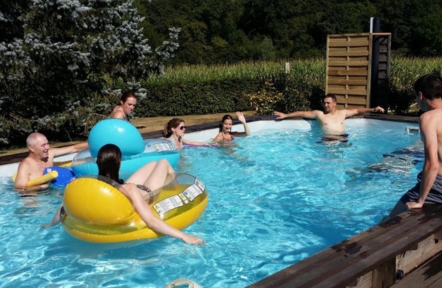 Gîte rural avec piscine partagée, vue forêt, proche étang Tronçais - FR-1-489-139