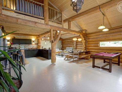 Gîte spacieux avec jacuzzi dans un cadre champêtre - FR-1-496-313
