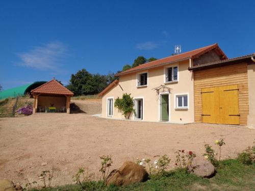 Gîte spacieux avec cheminée, animaux admis, proche nature - FR-1-496-221
